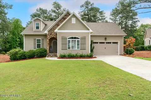 23 Bedford Cir, Pinehurst, NC 28374
