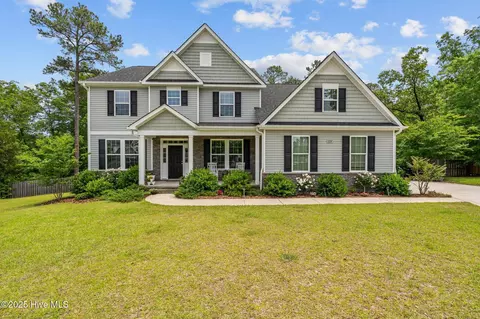 224 Pristine Ct, West End, NC 27376