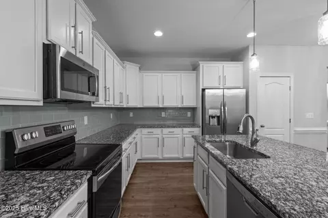 Kitchen - 224 Pristine Ct, West End, NC 27376 photo 2 of 3