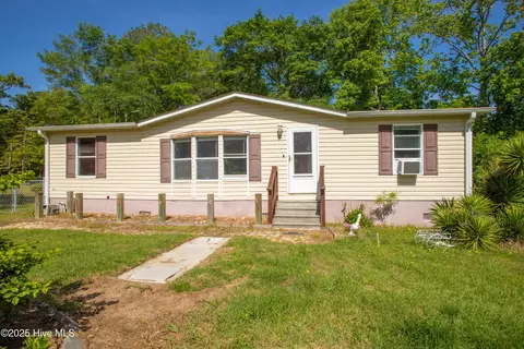 165 High School Rd, Vanceboro, NC 28586