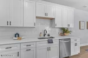 Kitchen - 400 Lighthouse Ln #C2, Cedar Point, NC 28584 photo 5 of 6