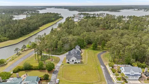 View/Area - 628 E Harborside Rd, Oriental, NC 28571 photo 2 of 9
