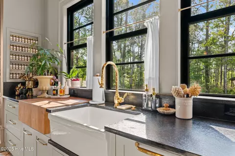 Kitchen - 628 E Harborside Rd, Oriental, NC 28571 photo 5 of 8