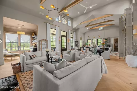 Living - 628 E Harborside Rd, Oriental, NC 28571 photo 1 of 3