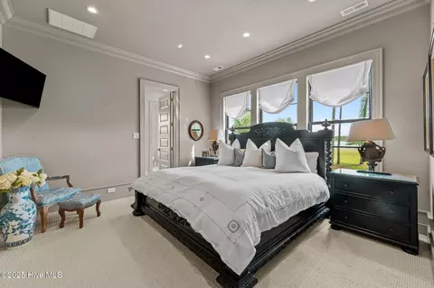 Bedroom - 628 E Harborside Rd, Oriental, NC 28571 photo 2 of 9