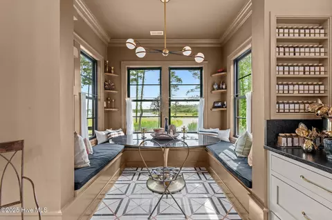 Dining - 628 E Harborside Rd, Oriental, NC 28571 photo 1 of 3