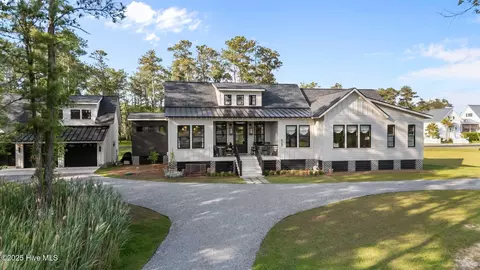 628 E Harborside Rd, Oriental, NC 28571