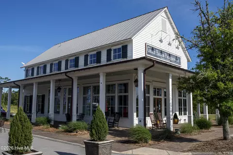 Exterior - 628 E Harborside Rd, Oriental, NC 28571 photo 11 of 15