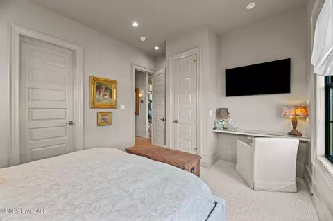 Bedroom - 628 E Harborside Rd, Oriental, NC 28571 photo 5 of 9