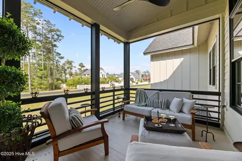 Exterior - 628 E Harborside Rd, Oriental, NC 28571 photo 6 of 15