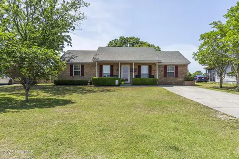 606 Manassas Dr, Wilmington, NC 28409