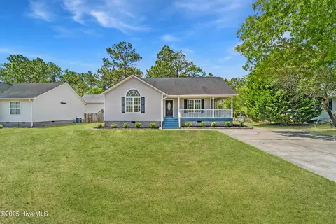 142 Burton Rd, Southport, NC 28461