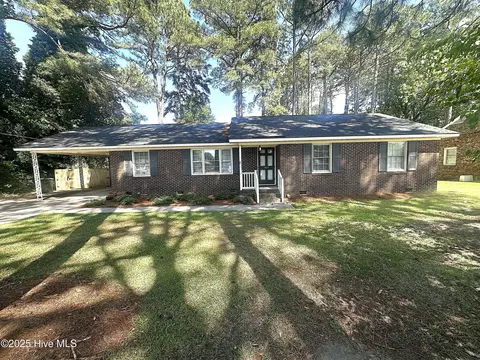 1422 Forest Hills Rd NW, Wilson, NC 27896