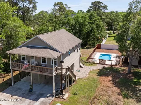 1326 Burnett Rd, Wilmington, NC 28409