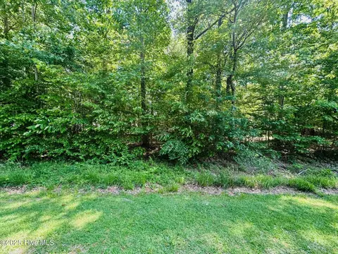 90 Sunset Cir, Hertford, NC 27944