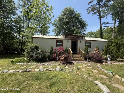 207 N Broad St, Everetts, NC 27825