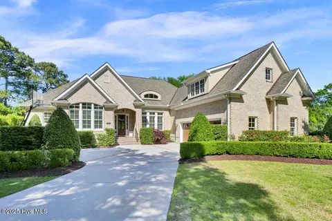 857 Gull Point Rd, Wilmington, NC 28405