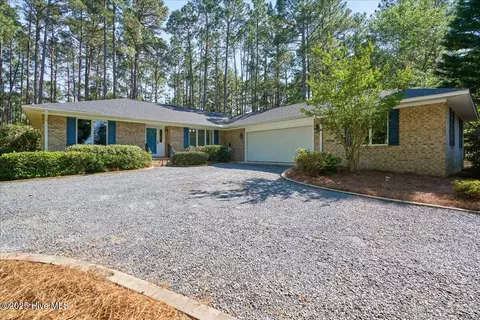 89 Pine Ridge Dr, Whispering Pines, NC 28327