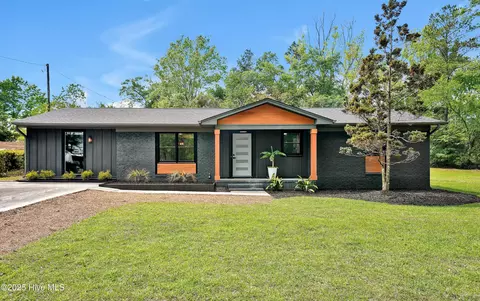 1317 Avon Ct, Wilmington, NC 28405