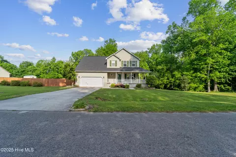 100 Brentwood Dr, Jacksonville, NC 28540
