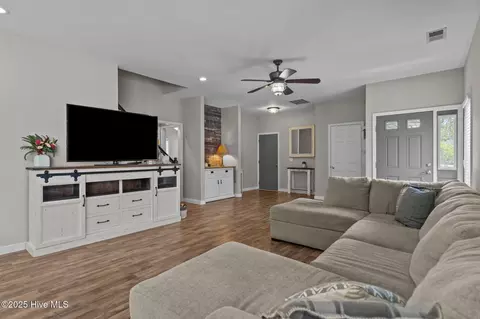 Other - 108 Mooney Ct, Hampstead, NC 28443 photo 3 of 10