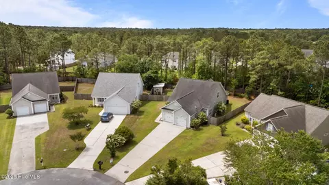 View/Area - 108 Mooney Ct, Hampstead, NC 28443 photo 3 of 6