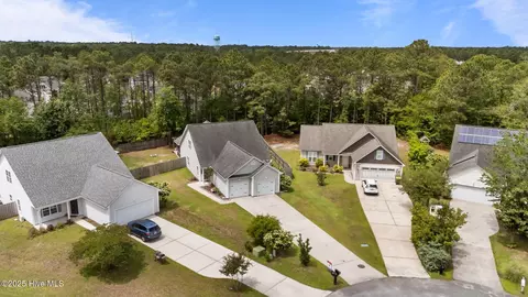 View/Area - 108 Mooney Ct, Hampstead, NC 28443 photo 2 of 6