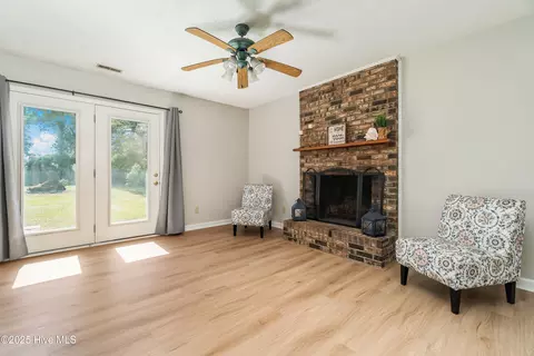 2 Cherokee Dr, Hubert, NC 28539 photo 9
