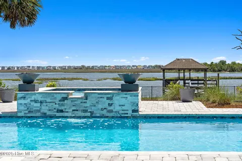 Exterior - 220 Shoreline Dr E, Sunset Beach, NC 28468 photo 9 of 10