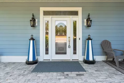 Exterior - 220 Shoreline Dr E, Sunset Beach, NC 28468 photo 3 of 10