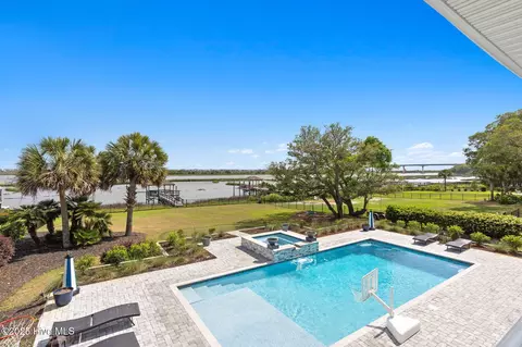 Exterior - 220 Shoreline Dr E, Sunset Beach, NC 28468 photo 5 of 10