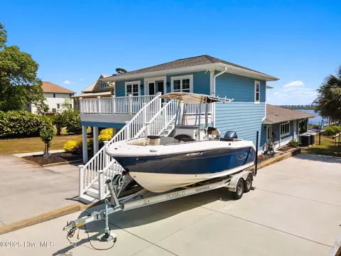 Exterior - 220 Shoreline Dr E, Sunset Beach, NC 28468 photo 10 of 10