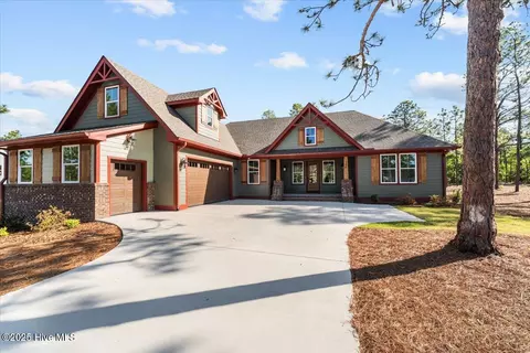 140 Sugar Sand Ln, West End, NC 27376