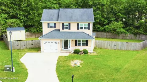410 S Elisa Ln, Hubert, NC 28539