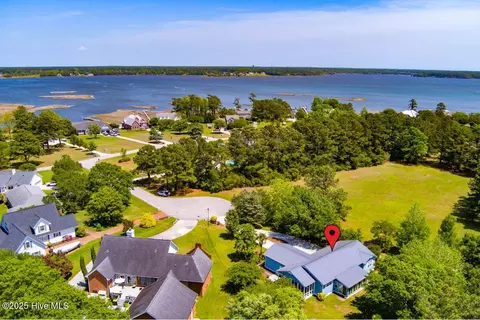 104 Stevens Ct, Swansboro, NC 28584