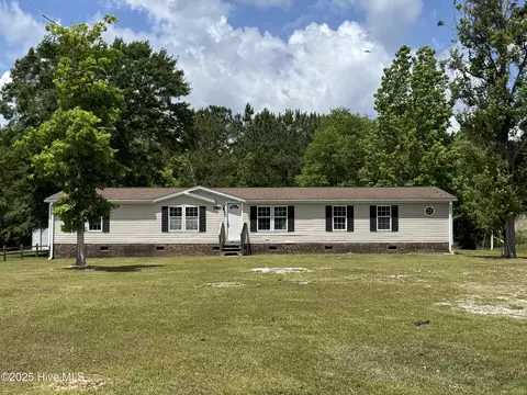 130 Aberdeen Ln, Jacksonville, NC 28540