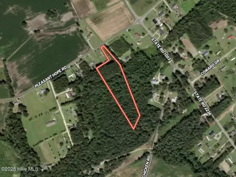 2692 Pleasant Hope Rd, Fairmont, NC 28340