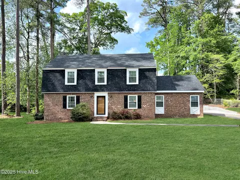 209 Robin Dr, Plymouth, NC 27962