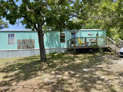 2203 Bayshore Dr SW, Supply, NC 28462