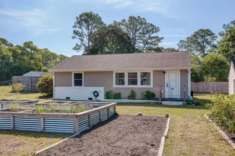 608 Francis Marion Dr, Wilmington, NC 28412