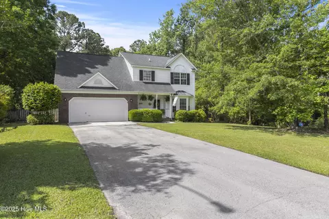 167 Dockside Dr, Jacksonville, NC 28546
