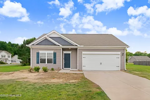 201 Timberline Oak Dr, Goldsboro, NC 27530