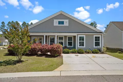 11 Baldwin Dr, Rocky Point, NC 28457
