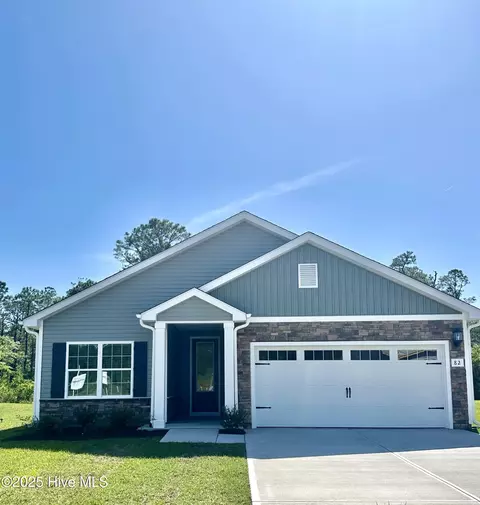 82 S Umbrella Palm Dr, Hampstead, NC 28443
