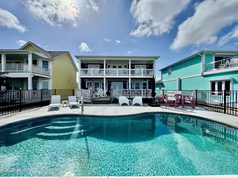 826 Fort Fisher Blvd N, Kure Beach, NC 28449