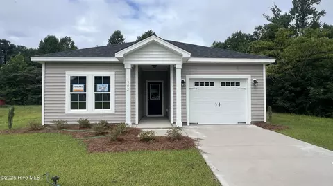 502 Hadnot Ave, Maysville, NC 28555