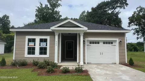 408 Hadnot Ave, Maysville, NC 28555