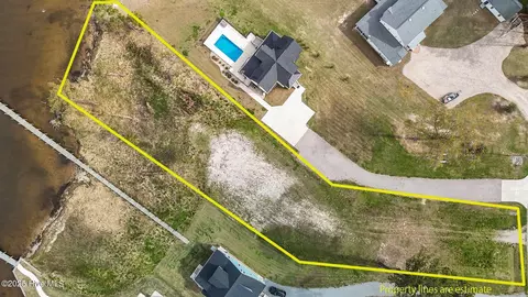 93 Brookshire Dr, Bath, NC 27808