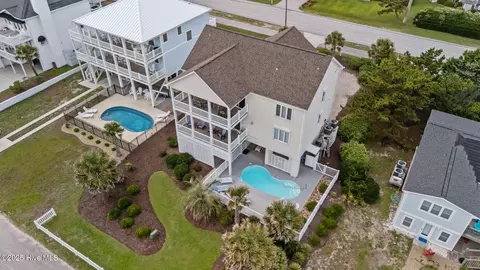 203 Emerald Dr, Emerald Isle, NC 28594