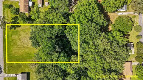 136 Circle Dr, Hamilton, NC 27840